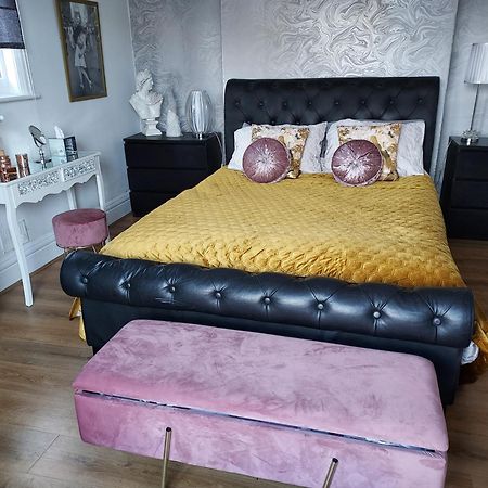 2 Bed Apartment 5Min From Sea In Bare Morecombe Моркамб Екстериор снимка