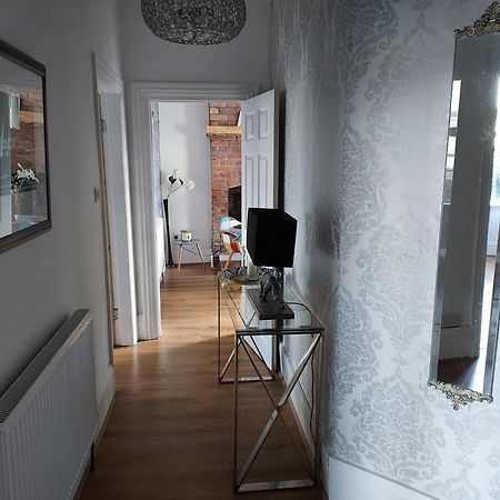 2 Bed Apartment 5Min From Sea In Bare Morecombe Моркамб Екстериор снимка