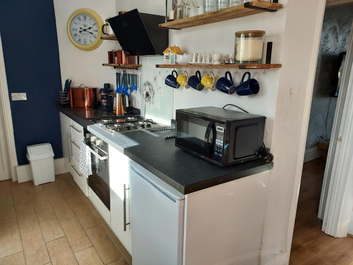 2 Bed Apartment 5Min From Sea In Bare Morecombe Моркамб Екстериор снимка