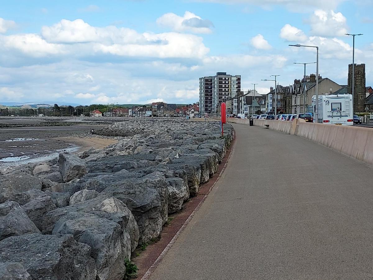 2 Bed Apartment 5Min From Sea In Bare Morecombe Моркамб Екстериор снимка