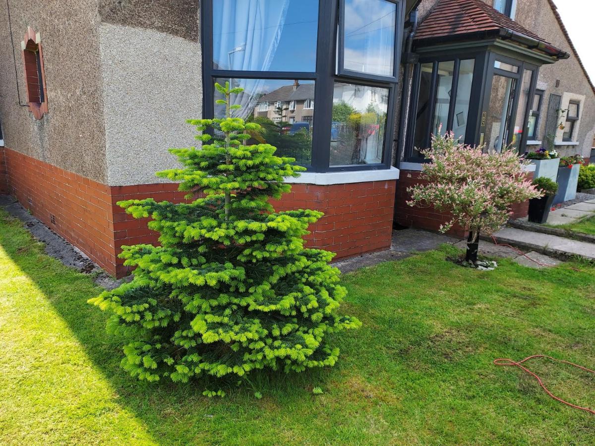 2 Bed Apartment 5Min From Sea In Bare Morecombe Моркамб Екстериор снимка