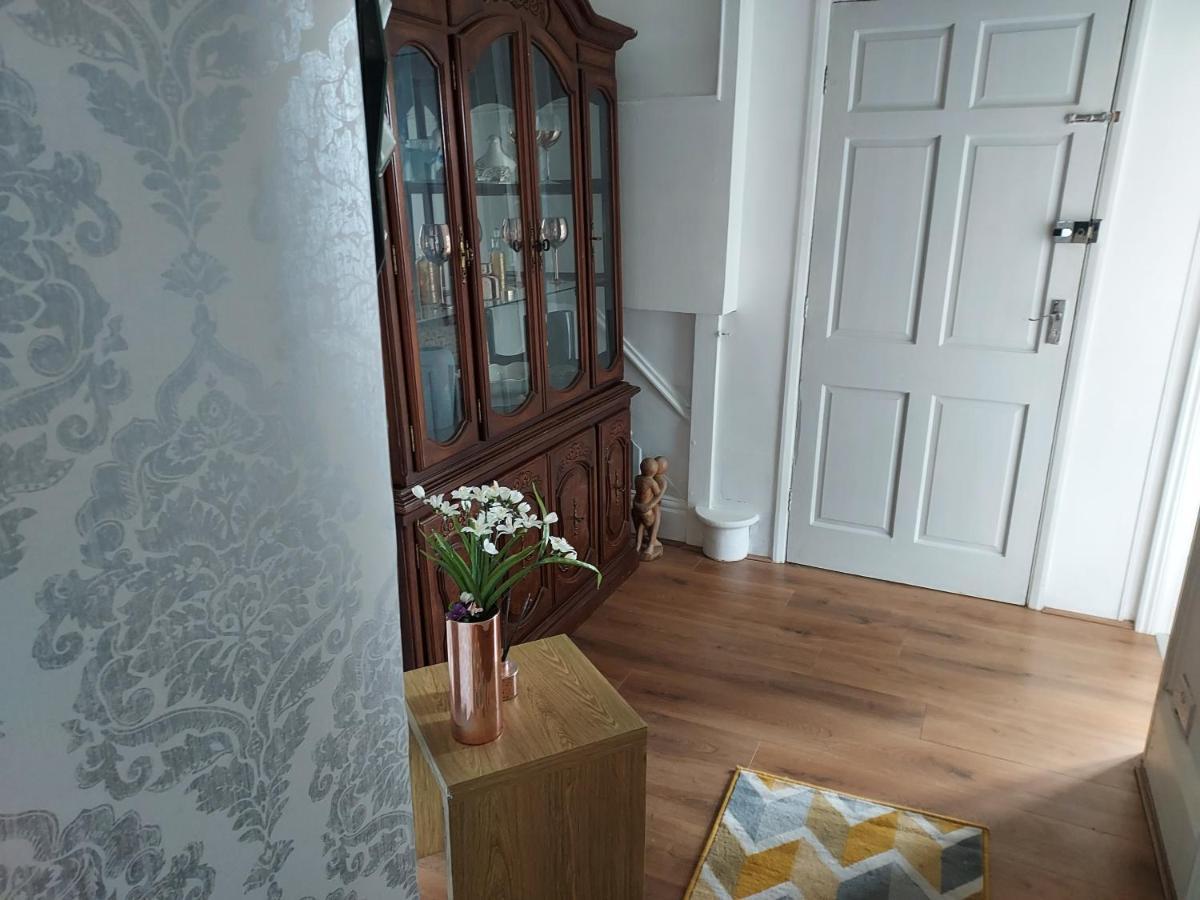 2 Bed Apartment 5Min From Sea In Bare Morecombe Моркамб Екстериор снимка